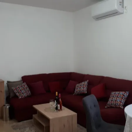 Apartament Marija *